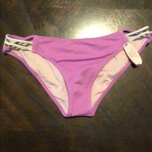 Victoria’s Secret cheeky bikini bottom